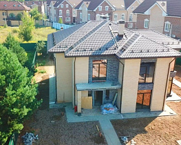 д. Бараново, 3 здания